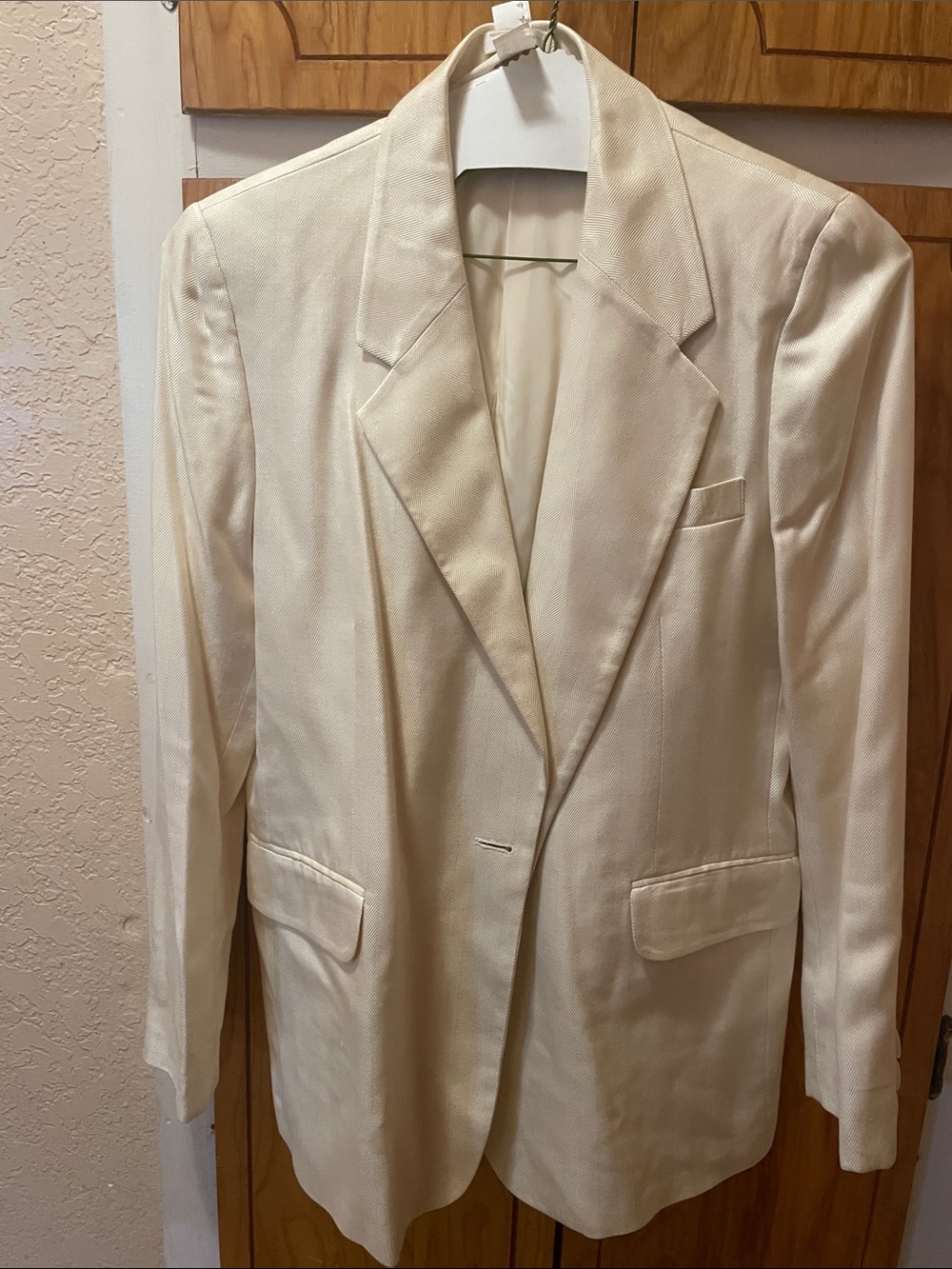 Women's Cream Single-Breasted Blazer - Tailored Suit Jacket